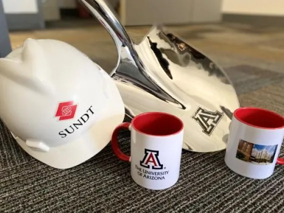 COMMONS-Shovel-Mugs-Hardhat