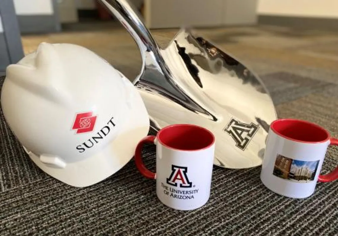 COMMONS-Shovel-Mugs-Hardhat